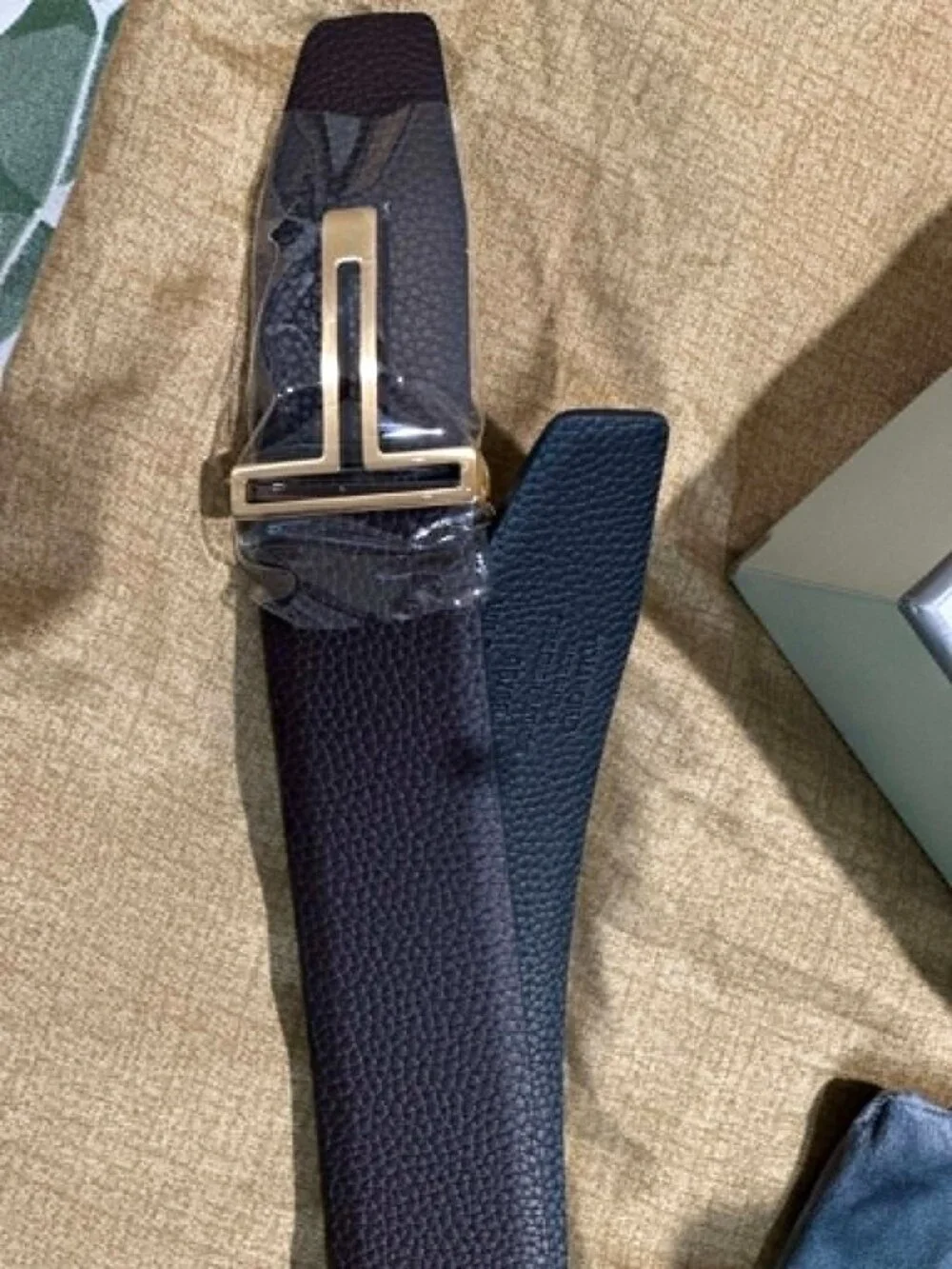 TOM FORD T-Buckle Leather Belt with box and packing